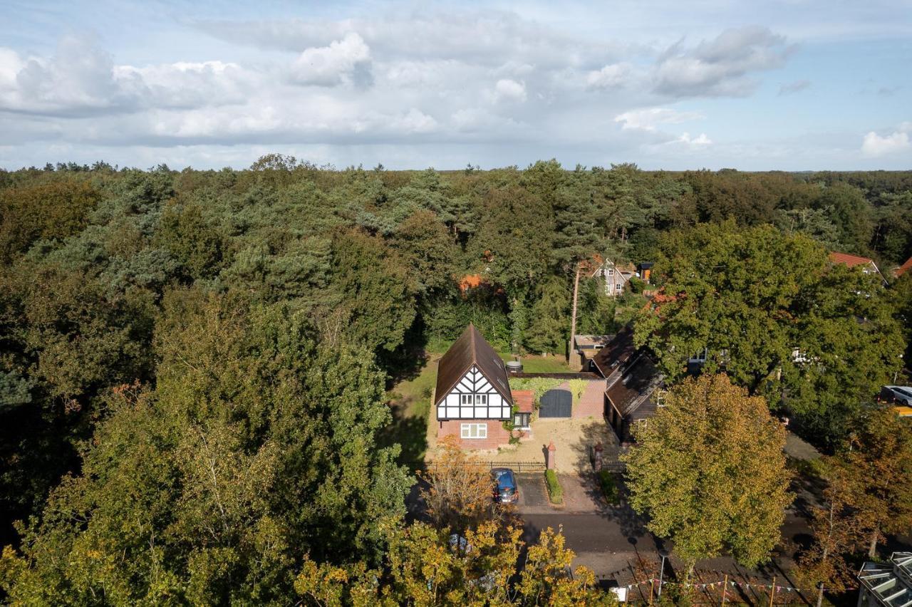 Beautiful English Villa With Hottub Zuidwolde  ภายนอก รูปภาพ