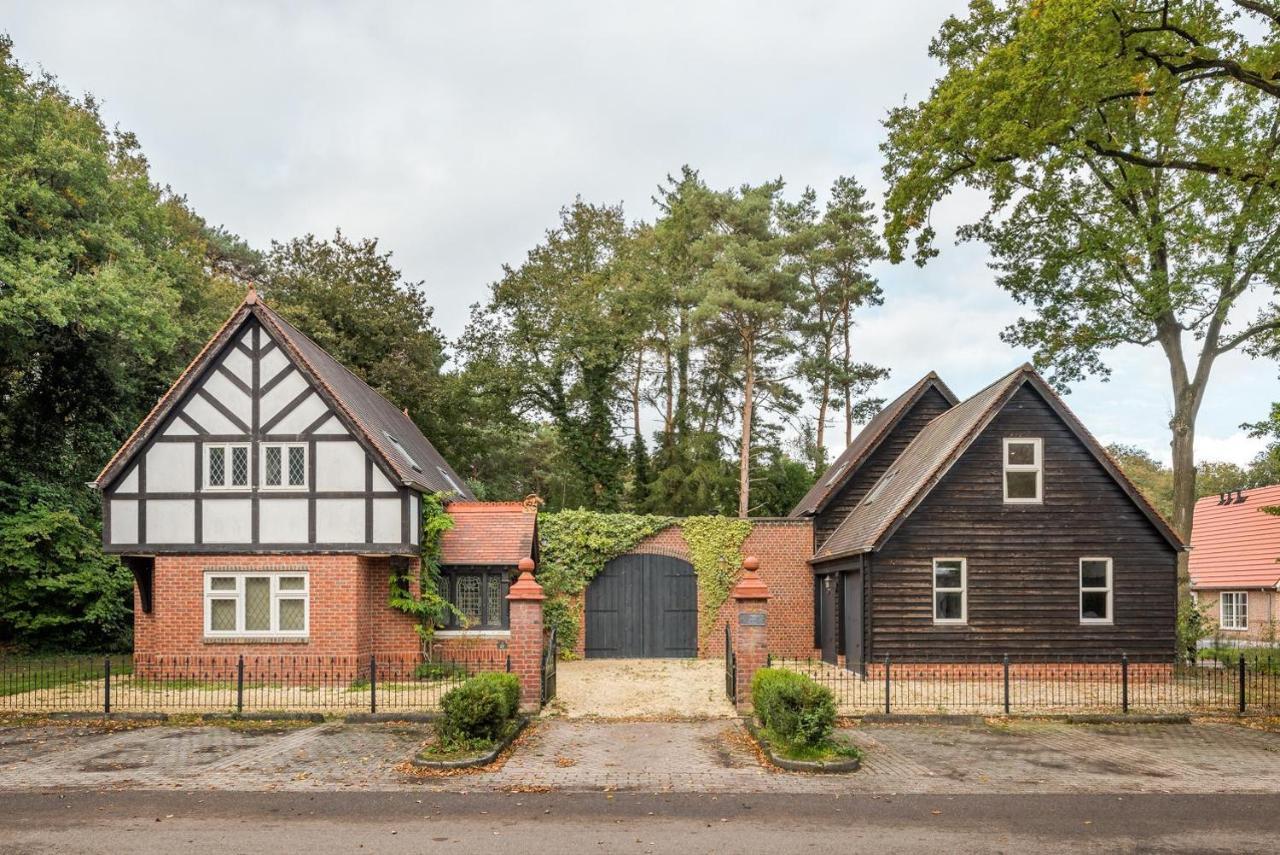 Beautiful English Villa With Hottub Zuidwolde  ภายนอก รูปภาพ