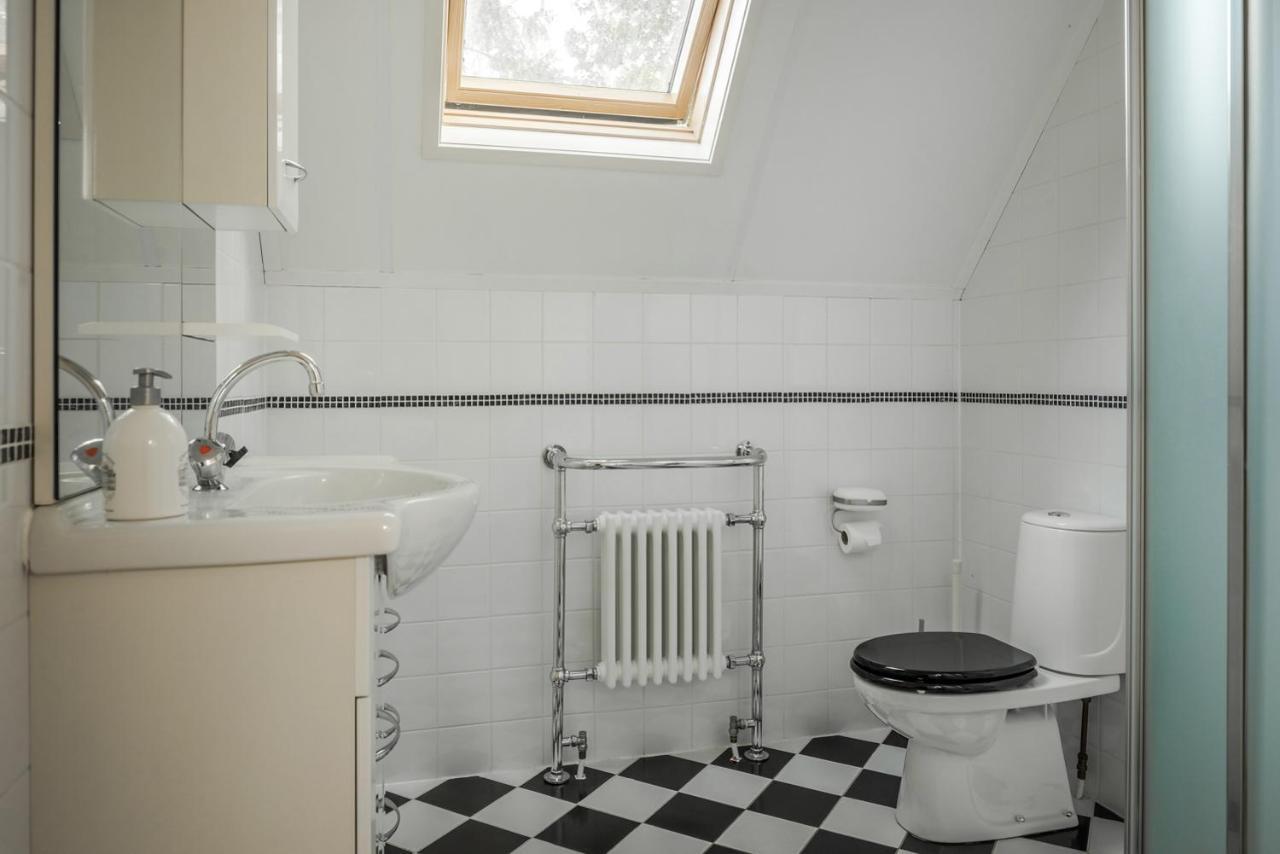Beautiful English Villa With Hottub Zuidwolde  ภายนอก รูปภาพ