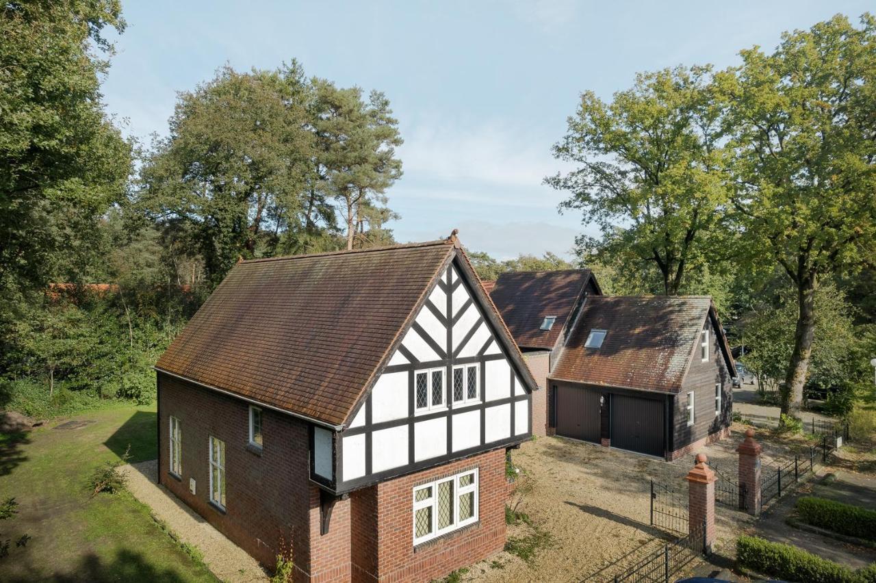 Beautiful English Villa With Hottub Zuidwolde  ภายนอก รูปภาพ